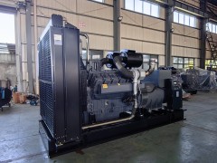 無錫動力800KW柴油發電機出廠前測試
