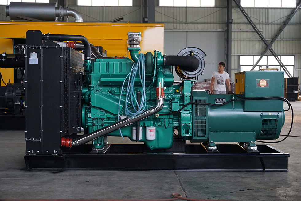 YC6MK350L-D20玉柴200KW柴油發電機組報價