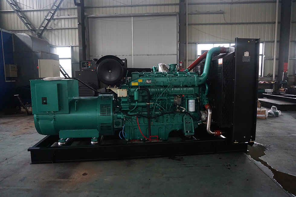 YC6T600L-D22玉柴400KW柴油發(fā)電機組報價