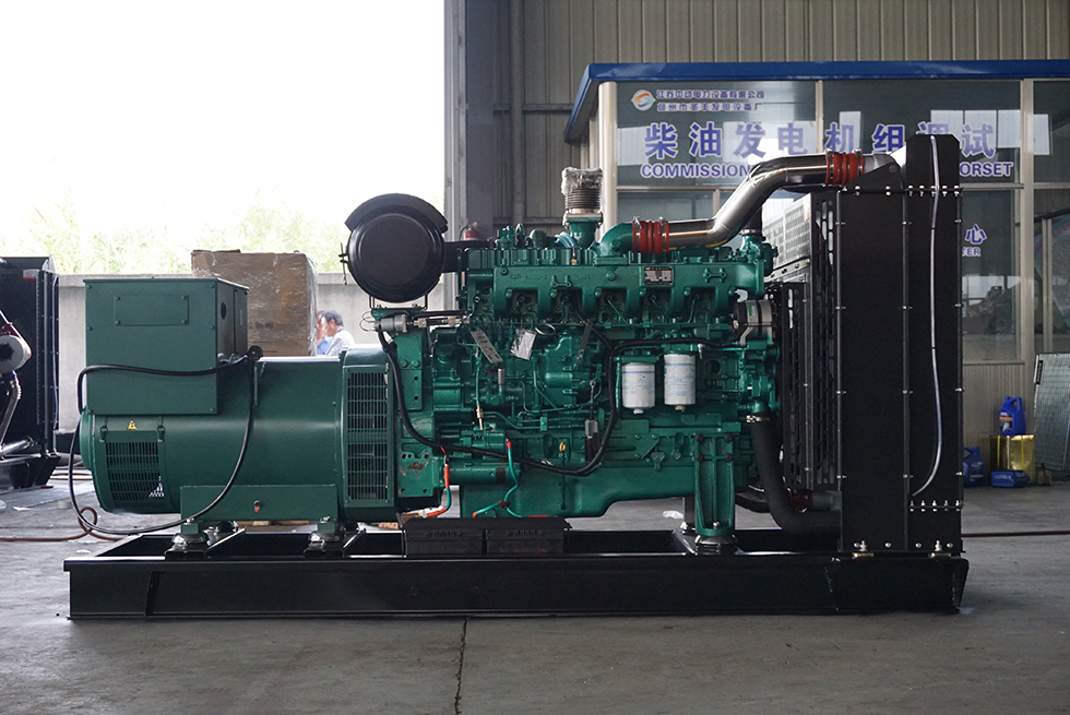 YC6MK350L-D20玉柴200KW柴油發電機組報價