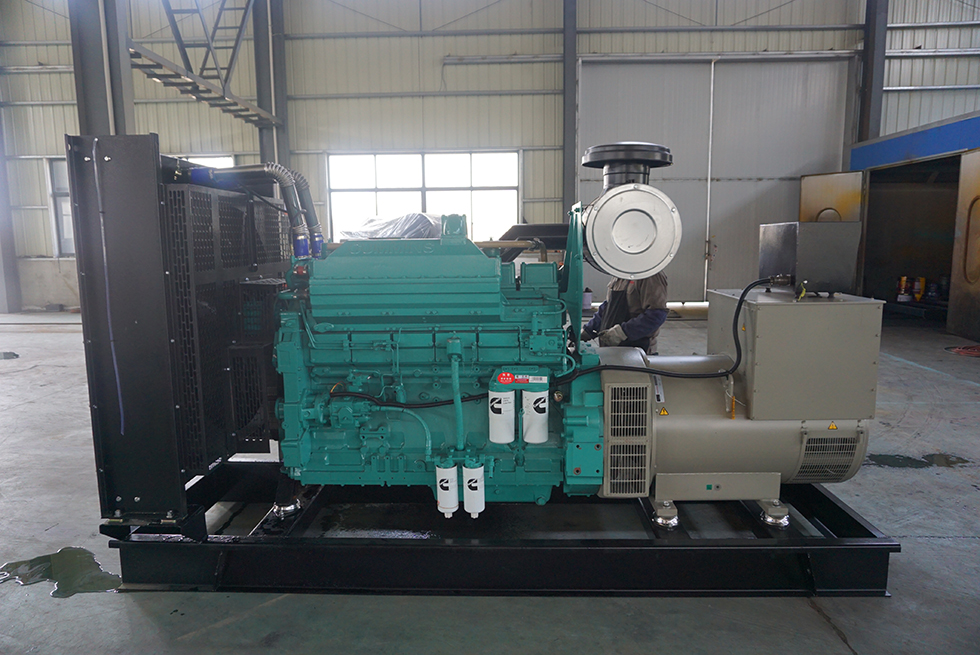 KTA19-G4重慶康明斯動力配套500KW柴油發(fā)電機(jī)組報(bào)價(jià)