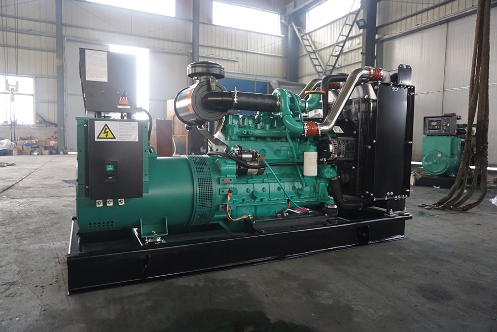 6BTAA5.9-G12東風康明斯動力配套120KW柴油發電機組報價