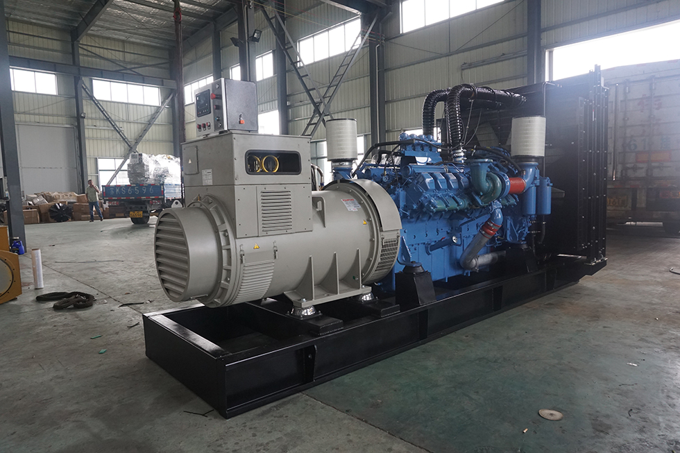 6R1600G10F進口奔馳200KW柴油發(fā)電機組報價