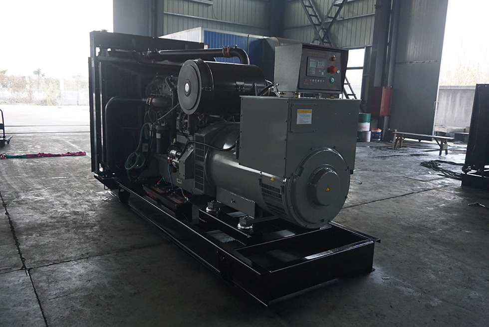 2806A-E18TAG2珀金斯500KW柴油發(fā)電機(jī)組報(bào)價(jià)